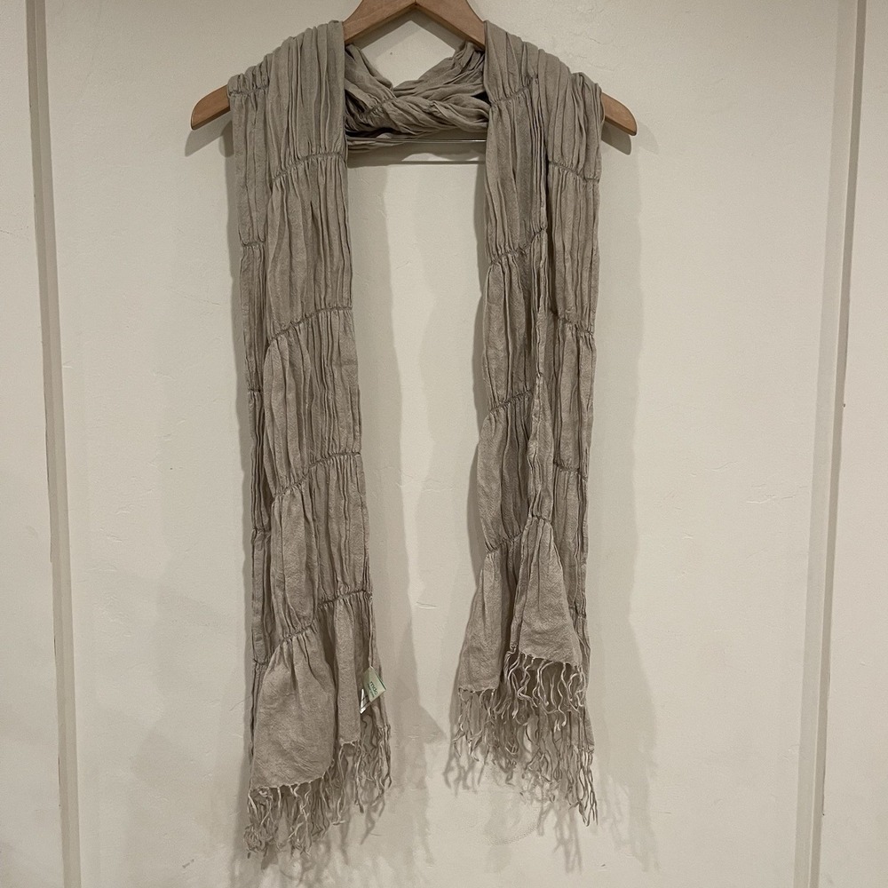 MDC NEW YORK Silk Cashmere Scarf‎ Beige Ruched Textured Fringe Luxury Basic Chic - Picture 7 of 7